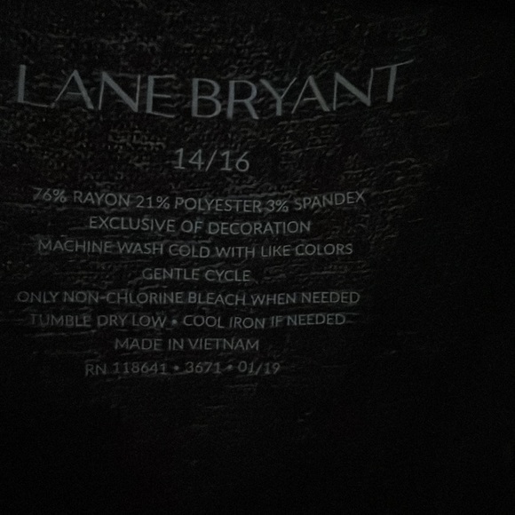 Lane Bryant size 14/16 olive marled short sleeve knit top. - Picture 2 of 5